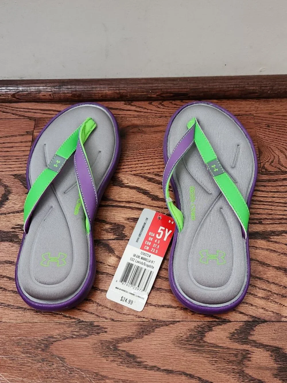 NWT Under Armour - Youth Flip Flops Sandals - Size 5Y